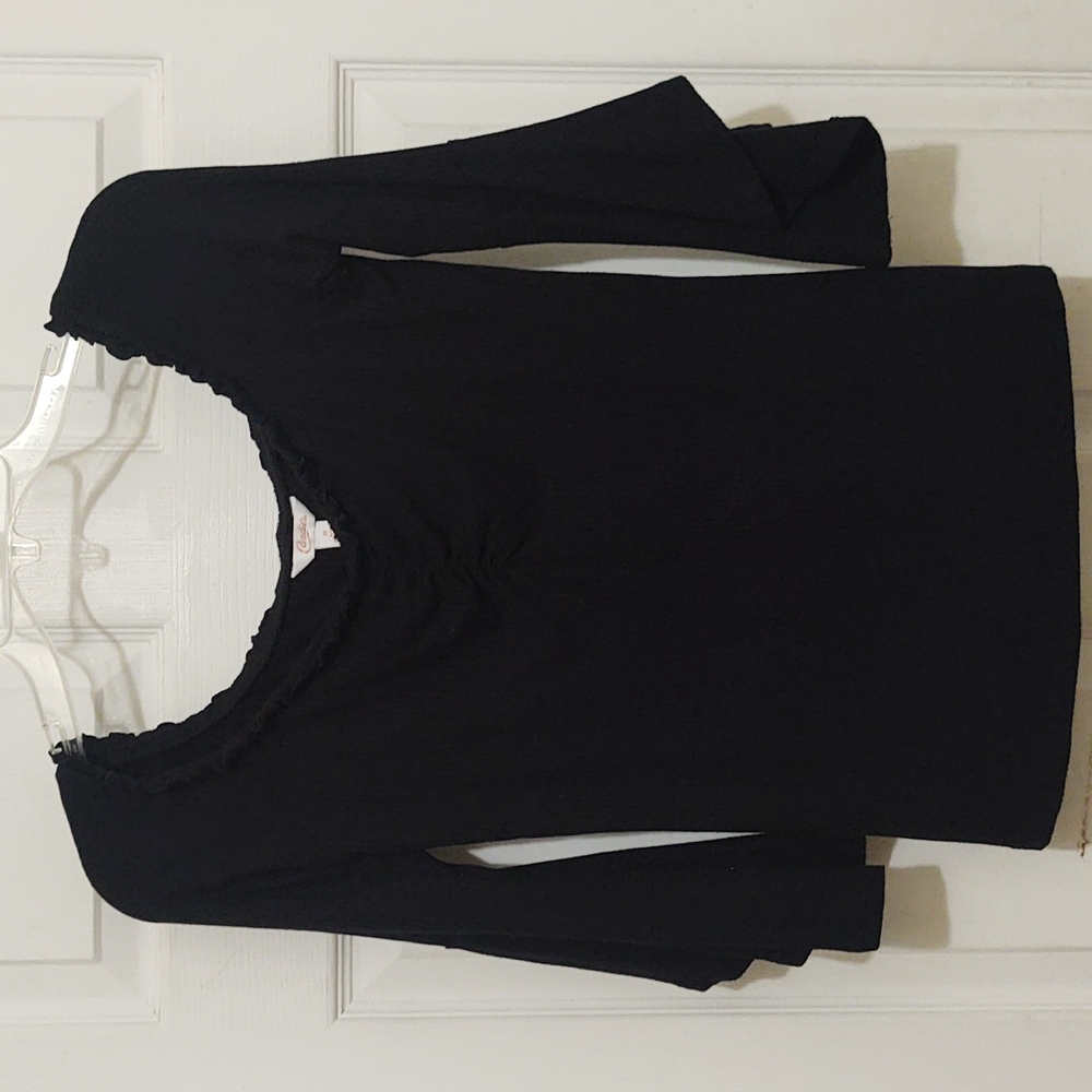 Candie's Black Scoop Neck 3/4 sleeve top. Sz Med.
